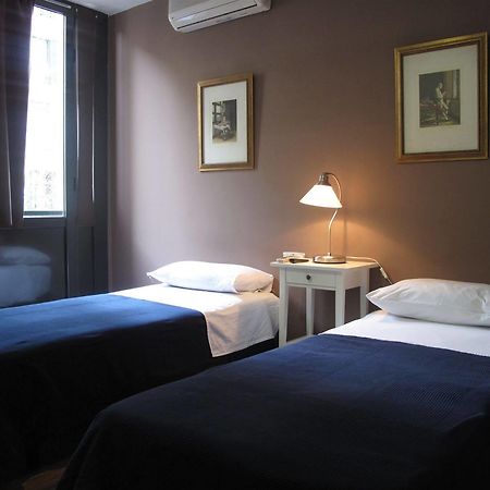 Hostal Lk Barcelona Exteriör bild