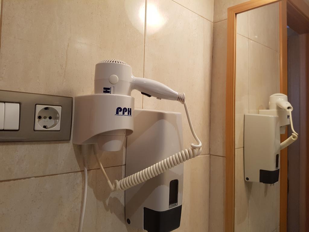 Hostal Lk Barcelona Exteriör bild